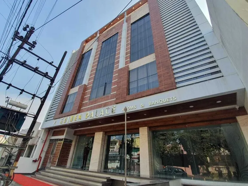 Hotel Golden Palace - Image 1