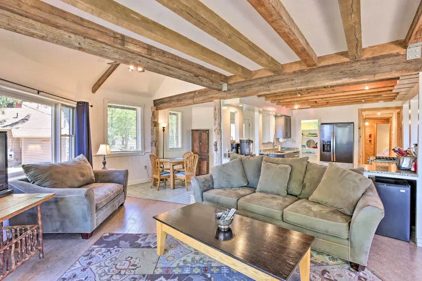 < 1 Mi to Dtwn! Lakefront 'Manitou Cottage' - Image 1