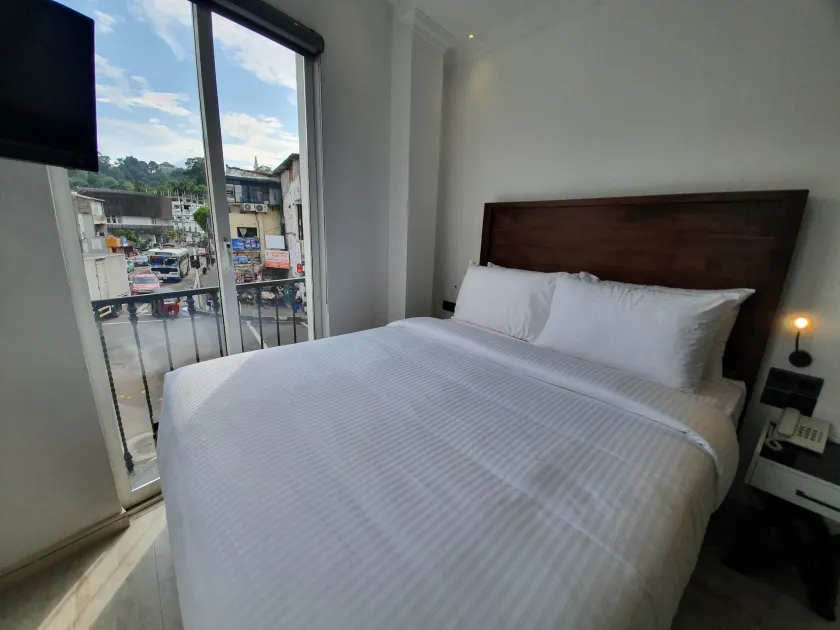 Bed Station 210 - Image 1