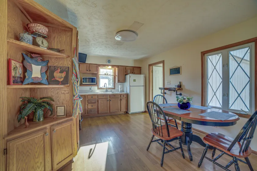 Quaint Youngstown Home ~ 2 Mi to Boardman Park! - Image 1