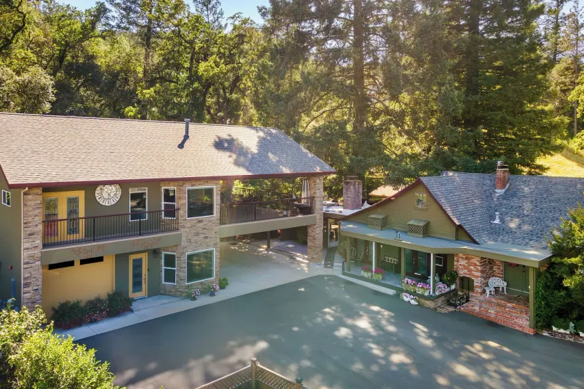 Foothill House - Image 1