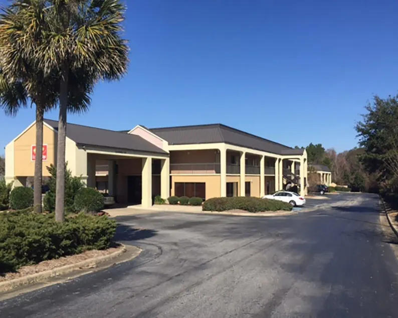 Econo Lodge Cordele - Image 1