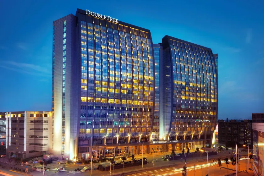DoubleTree by Hilton Hotel Shenyang - Image 1