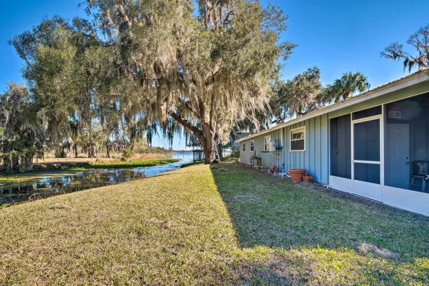 Waterfront Studio w/ Dock Access in Inglis! - Interiør