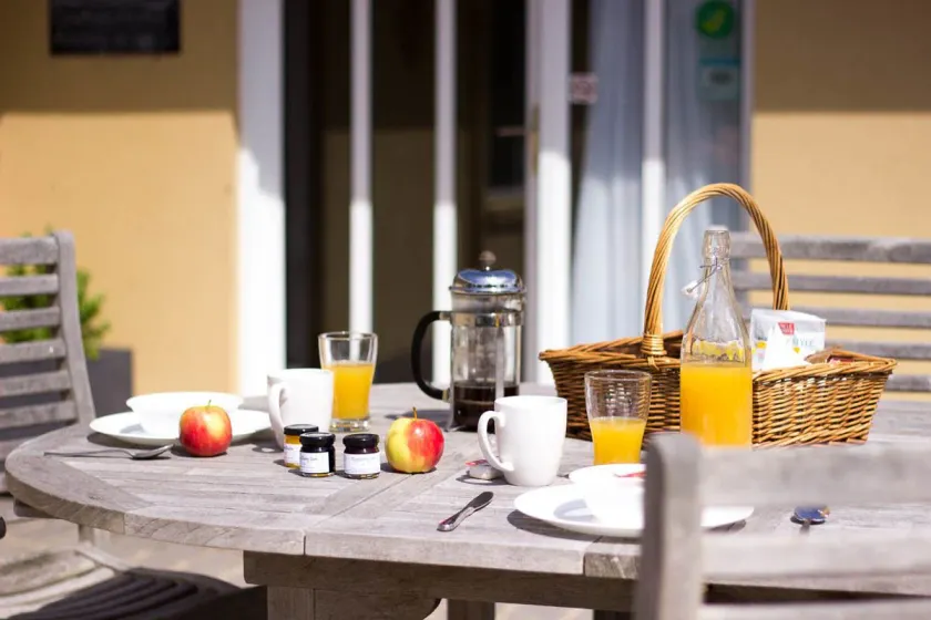 Taras Richmond Farmstay - Image 1