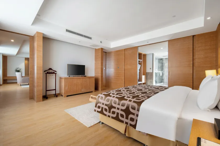 Novotel Huashan - Image 1