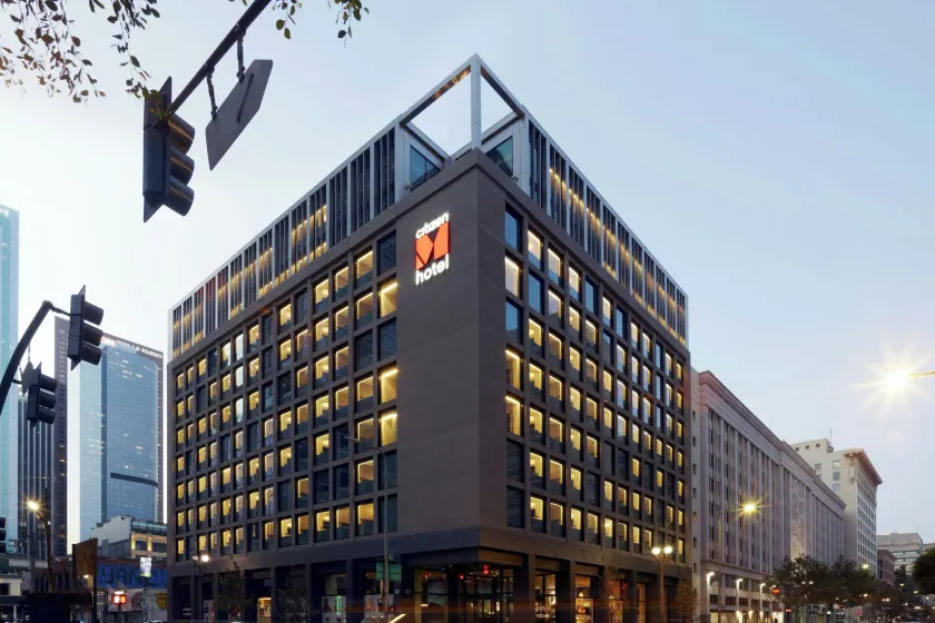 citizenM Los Angeles Downtown - Image 1