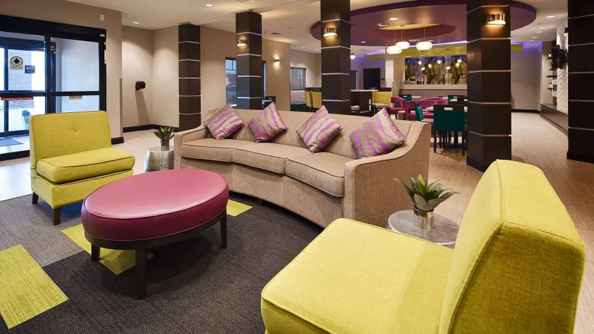Best Western Plus Prien Lake Hotel & Suites - Lake Charles - Image 1