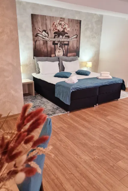 Santa Fe - Image 1