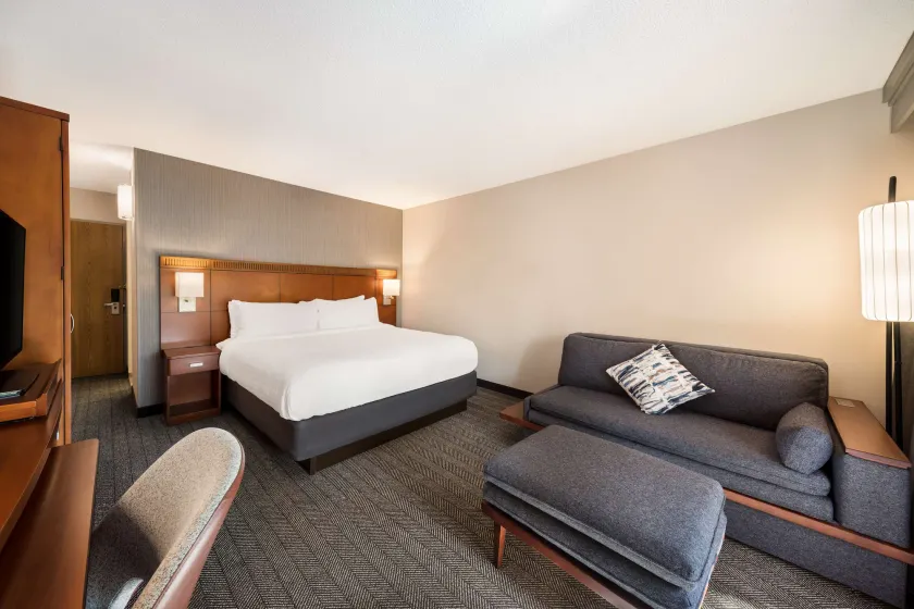 Sonesta Select San Jose Airport - Image 1