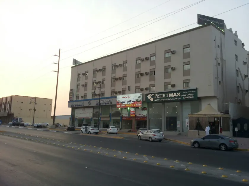 Al Eairy Furnished Apartments Al Ahsa 2 - Image 1