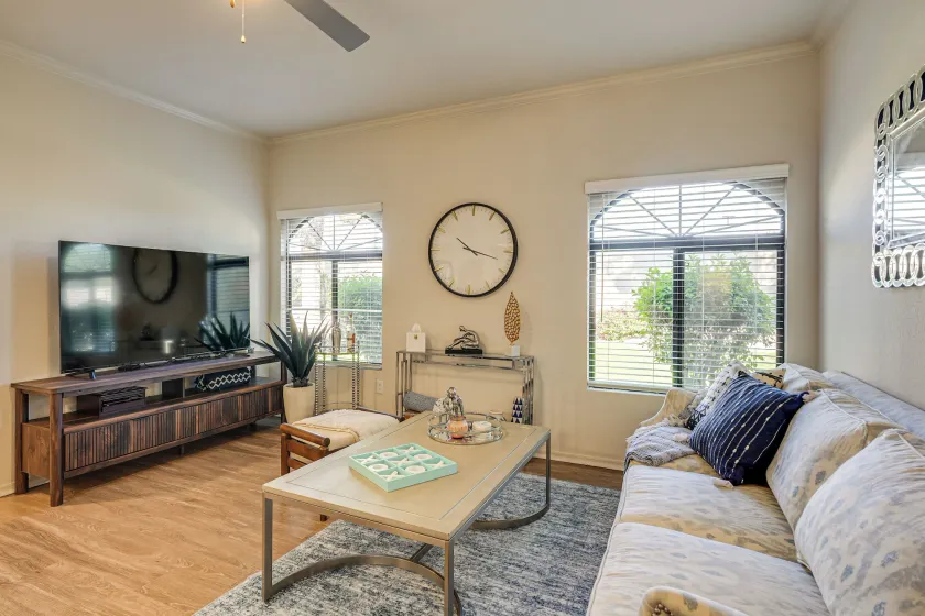 Patio + Community Perks: Stylish Scottsdale Escape - Image 1