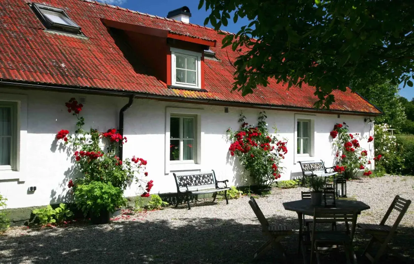 Stenrosgården - Image 1