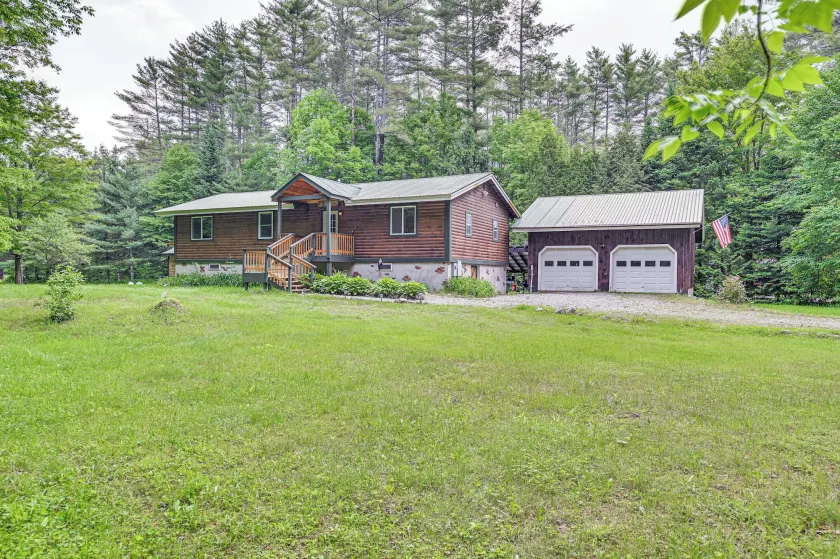 River Access On-site: Schroon Lake Gem on 21 Acres - Image 1