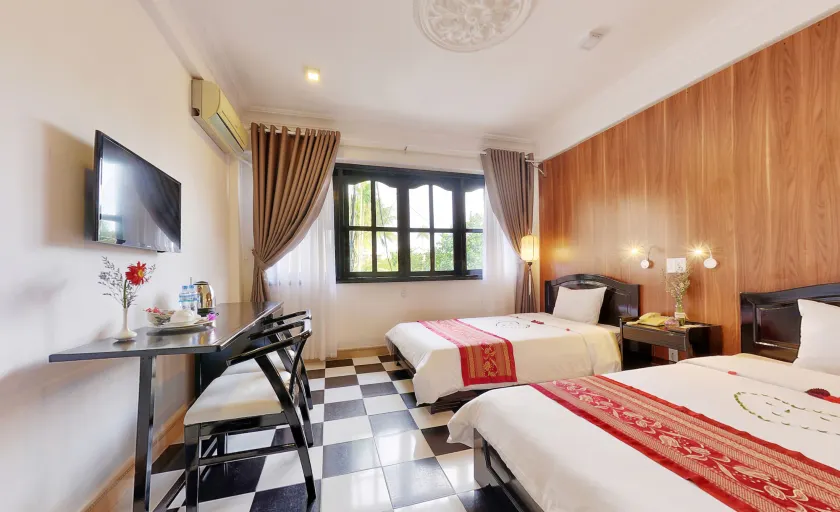Hai Yen Hotel - Image 1