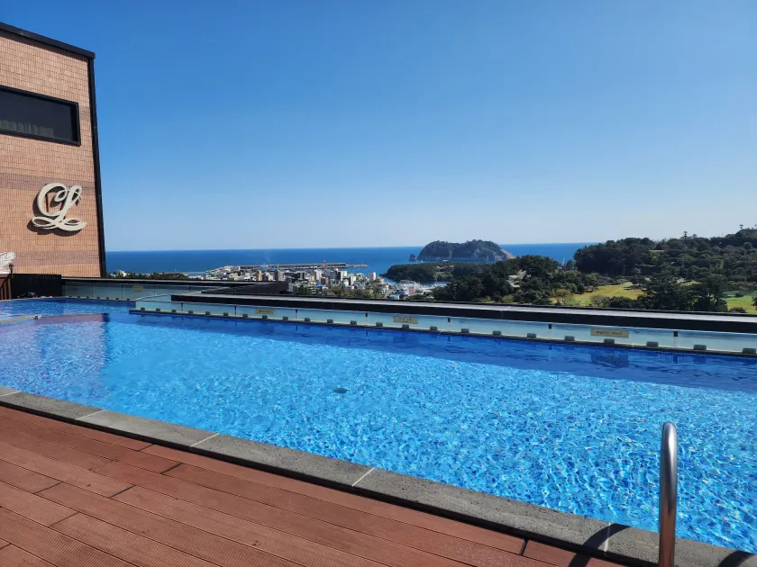 Casaloma Hotel - Image 1