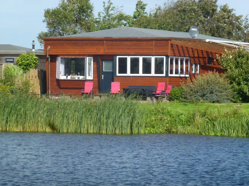 8 Pers Large Seaside Home in Front of the Lauwersmeer - Image 1