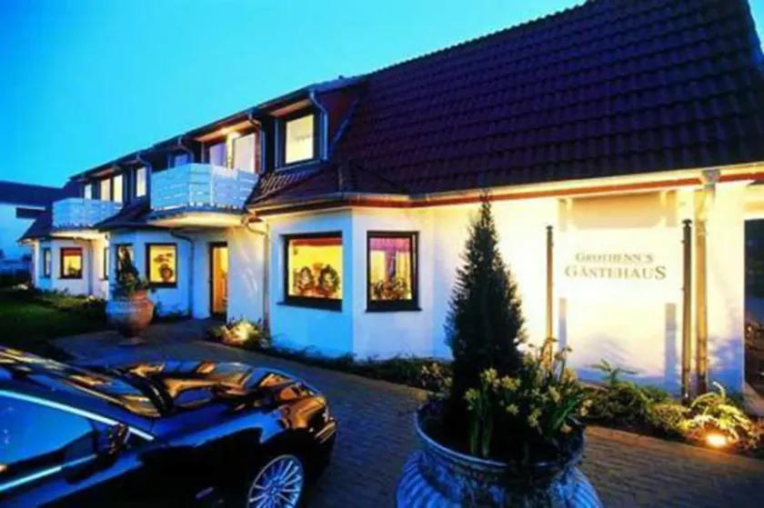 Grothenn's Hotel - Image 1
