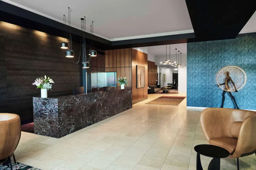 Adina Apartment Hotel Melbourne Flinders Street - Image 1