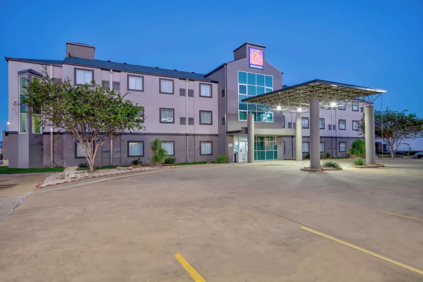 Motel 6-Harlingen, TX - Image 1