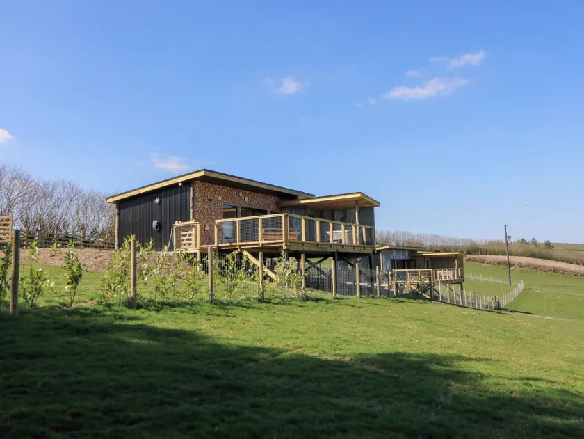 Bryn Hafod - Image 1