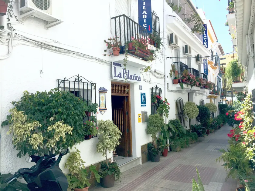 Hostal La Pilarica - Image 1