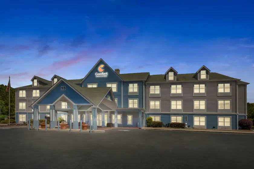 Comfort Inn & Suites Rome South - Image 1