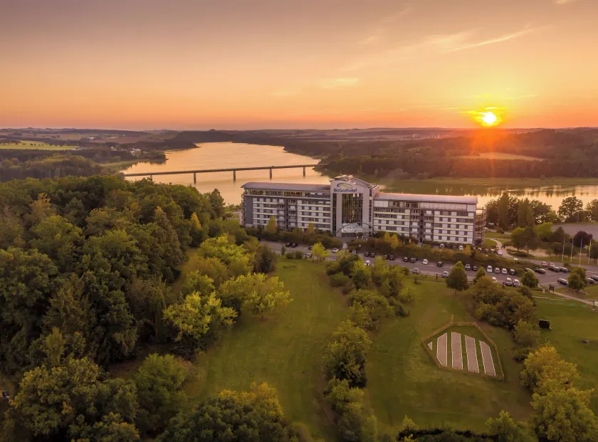 Bio-Seehotel Zeulenroda - Image 1