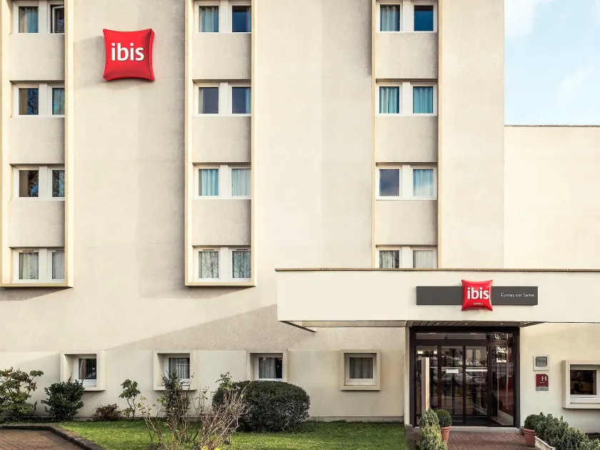 ibis Epinay sur Seine - Gennevilliers - Image 1