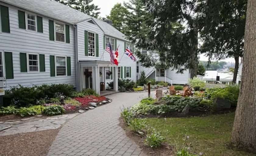 Sherwood Inn - Image 1