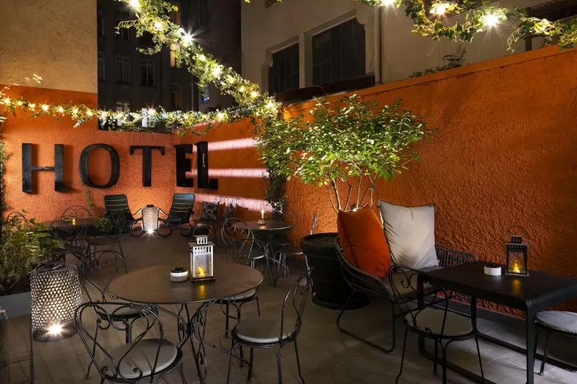 Hôtel Edmond W Lyon Part-Dieu - Image 1
