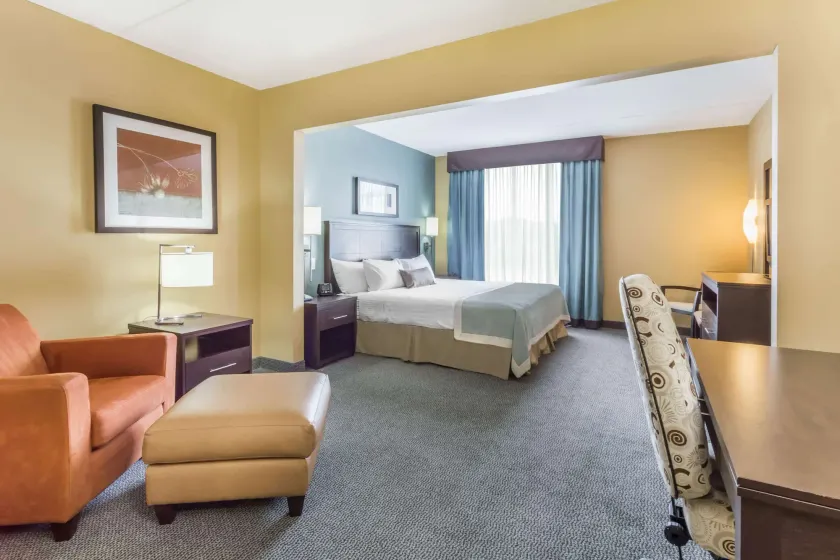 Wingate by Wyndham Regina - Image 1
