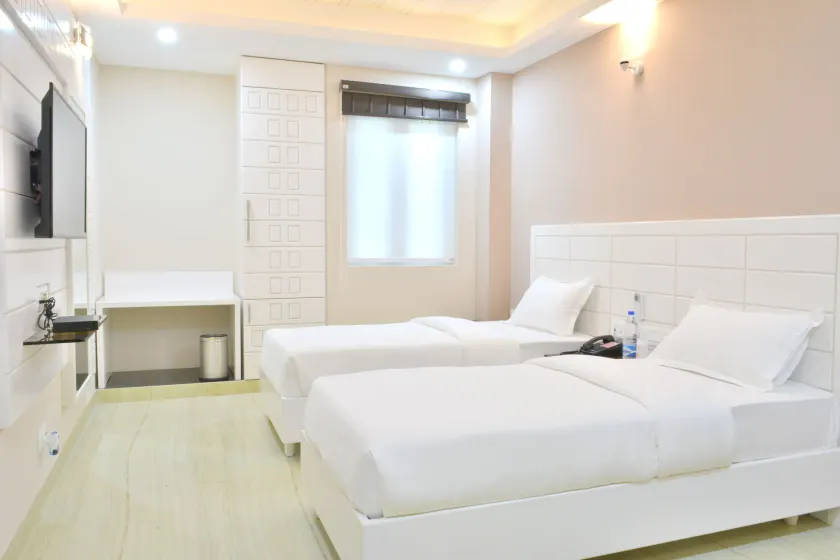 Hotel Tara Palace Redfort - Image 1