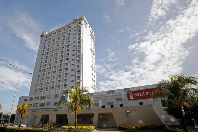 TRYP by Wyndham Mall of Asia Manila - Image 1