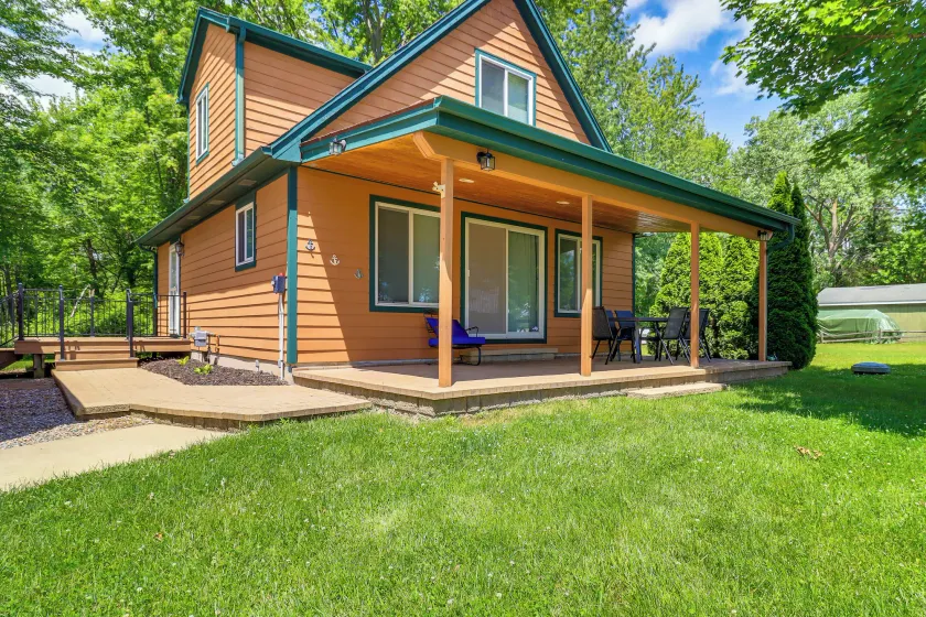 Brooklyn Cottage w/ Dock - Steps To Wamplers Lake! - Image 1