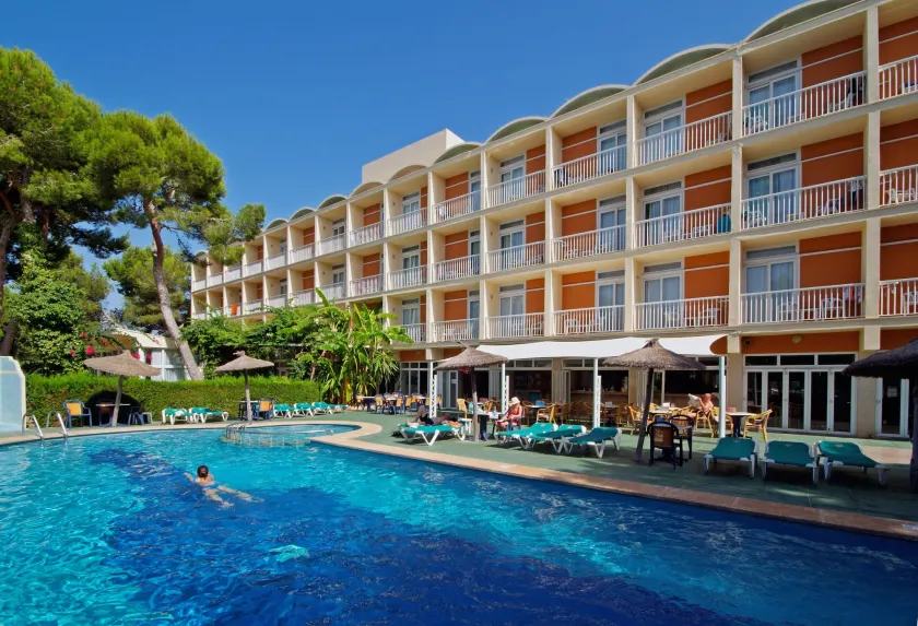 Hotel Isla de Cabrera - Image 1