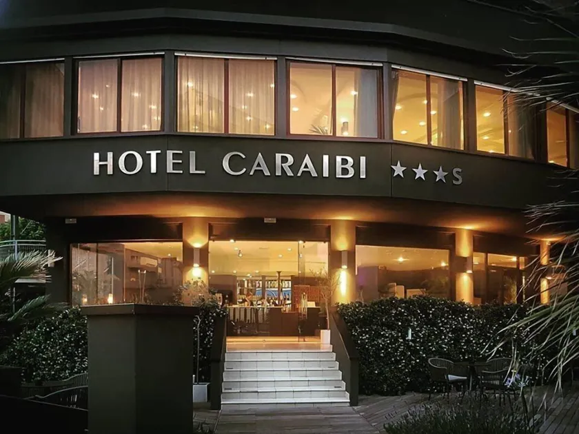 Hotel Caraibi - Breakfast Until 11-00 and Dinner-Mirabilandia Partner - Image 1