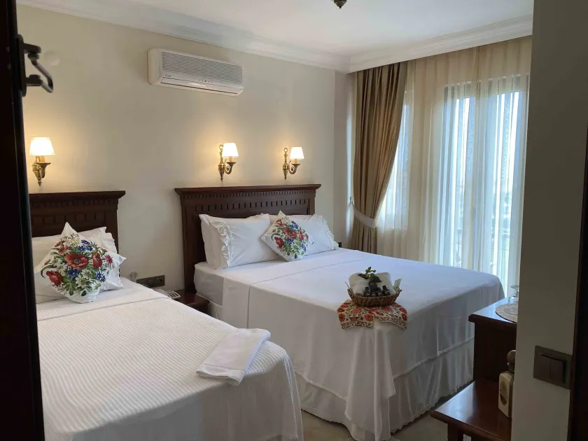 Suinn Cunda - Room