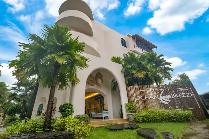 Ocean Breeze Resort Khaolak - Image 1
