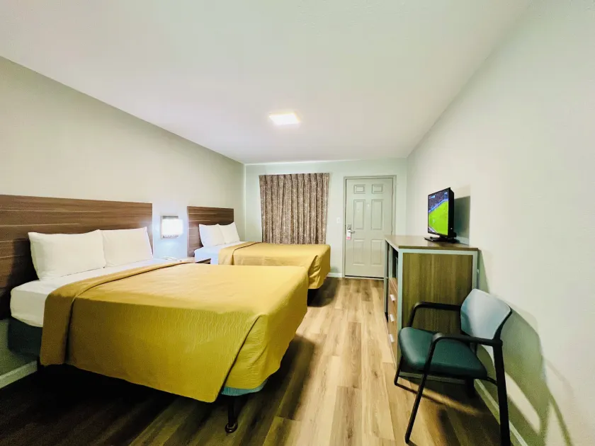 Suite 16 Motel - Image 1