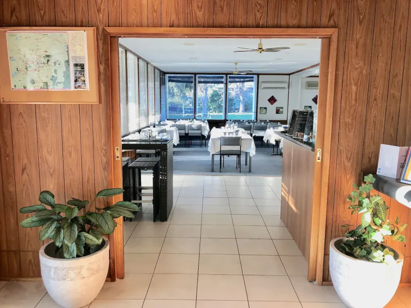 Byer Fountain Motor Inn - Eingangsbereich