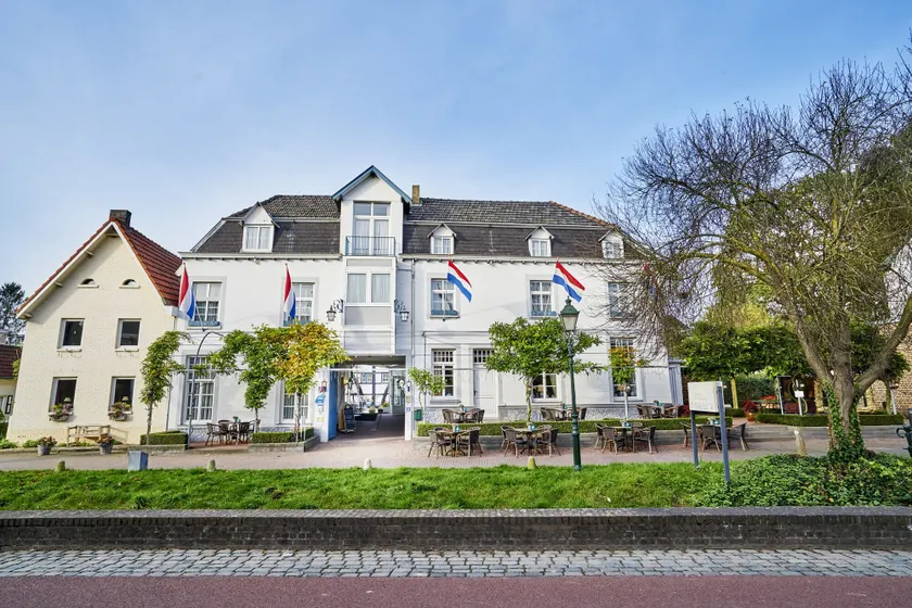 Saillant Hotel Brull - Image 1