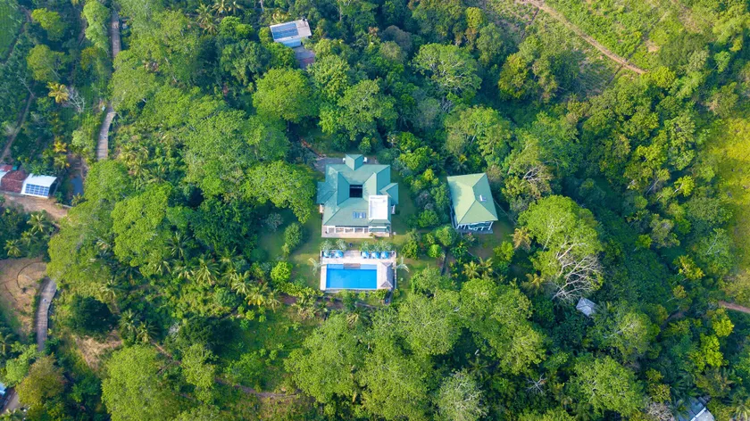 Niyagama House - Image 1