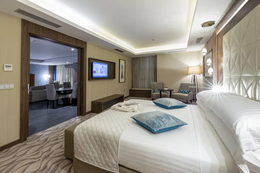 AZ Hotels Grand Oran - Image 1