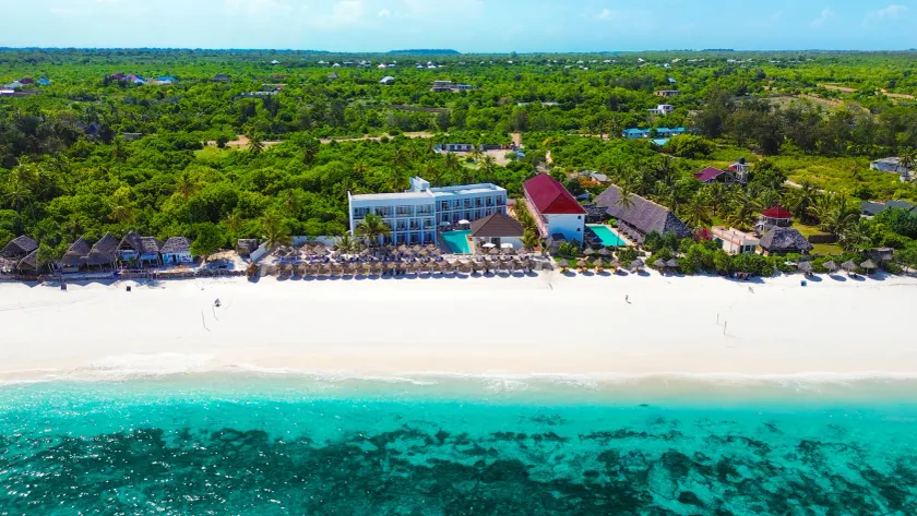 AHG Sun Bay Mlilile Beach Hotel - Image 1