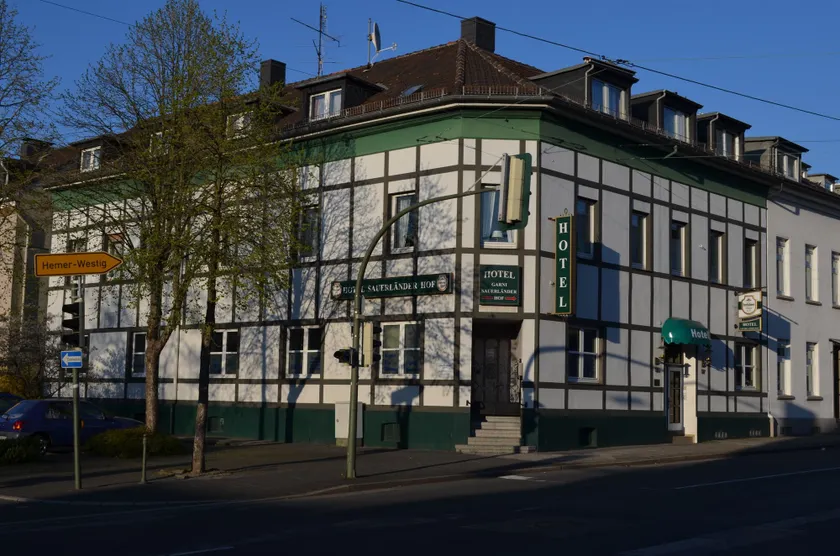 Hotel Sauerländer Hof Iserlohn - Image 1