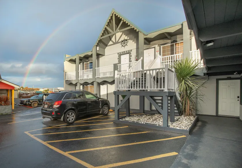 Wanderlust Inn - Image 1