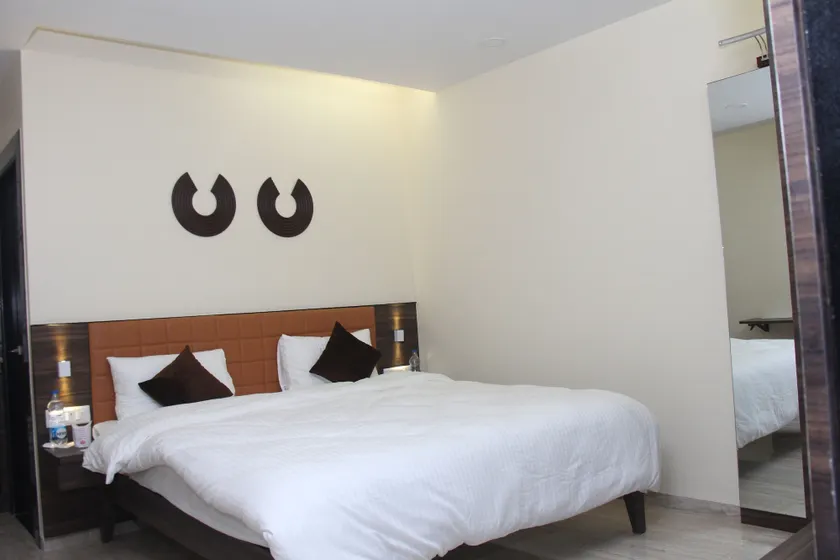 GD Hotel - Image 1