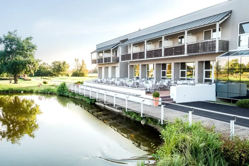 Golfhotel & Restaurant Lindenhof - Image 1