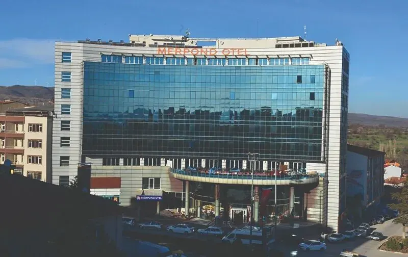 Grand Merpond Otel - Image 1